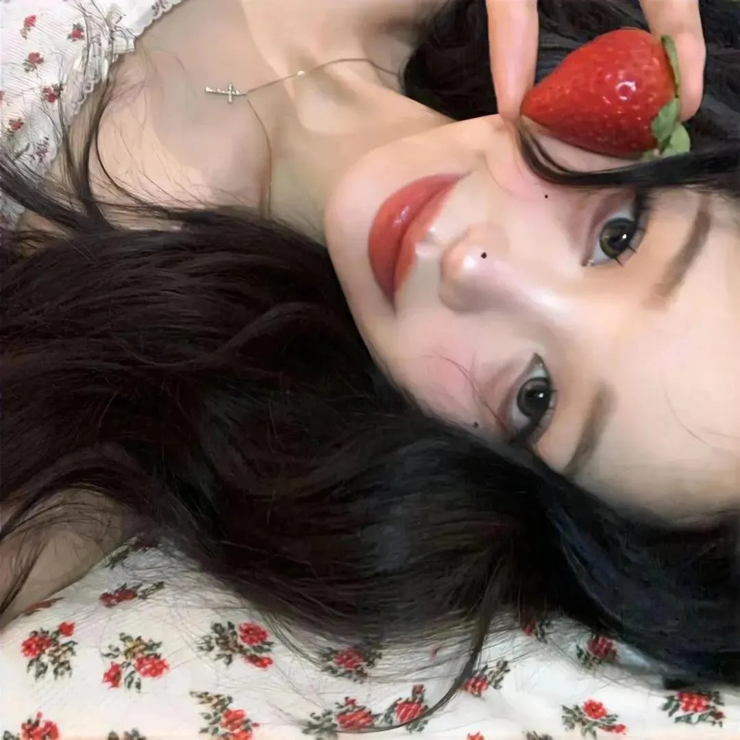 美女霓裳